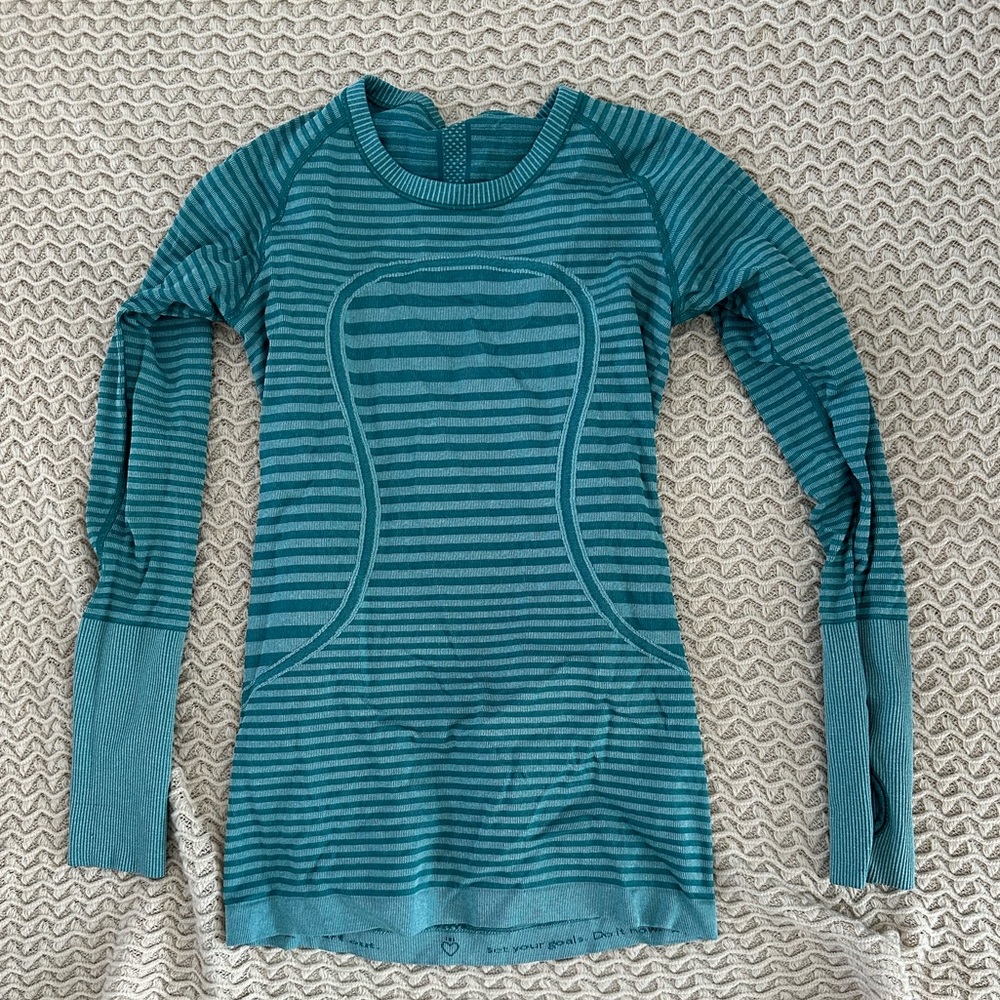 Lululemon Swiftly Long Shirt Size 8